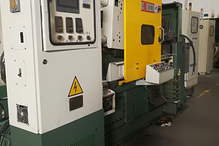 熱室壓鑄機(jī)安裝壓鑄模具時(shí)需注意什么？